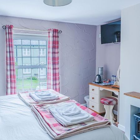 The Cock Hotel Bronllys ภายนอก รูปภาพ
